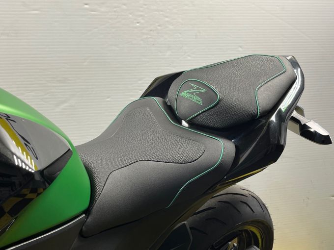 KAWASAKI Z 800 4
