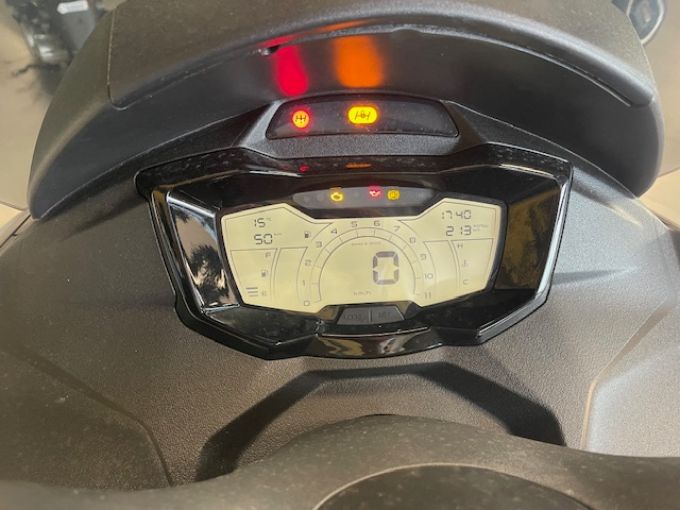 PIAGGIO MP3 310 HPE SPORT 4