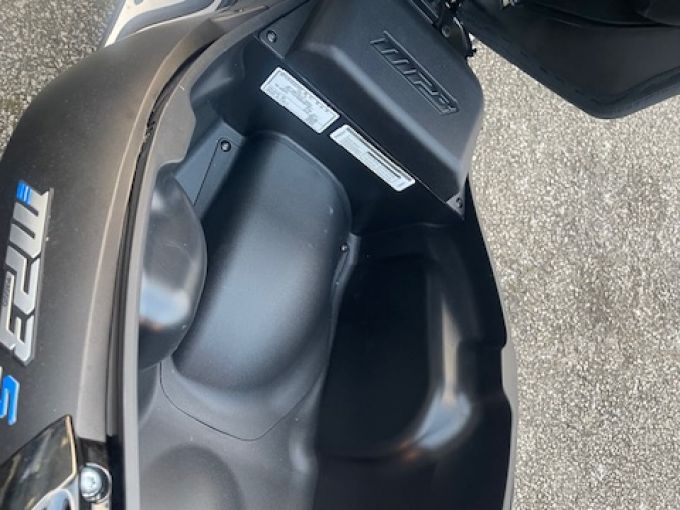 PIAGGIO MP3 310 HPE SPORT 4