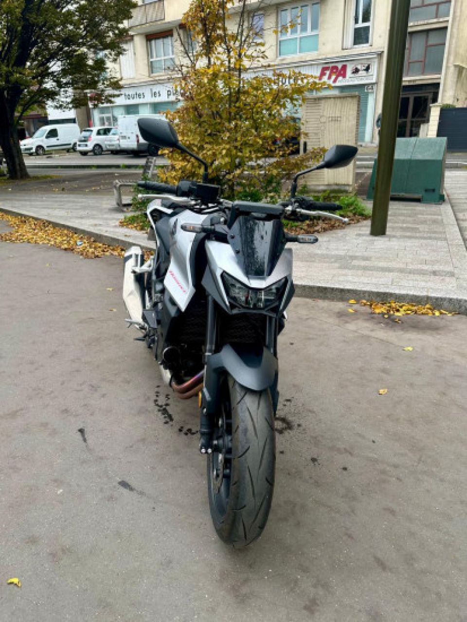 HONDA CB 750 HORNET 4