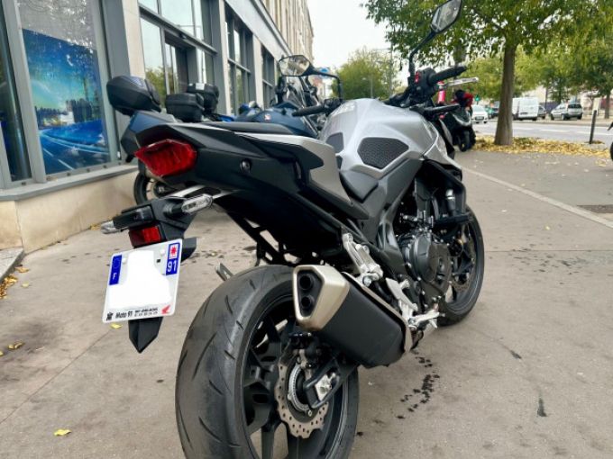 HONDA CB 750 HORNET 4