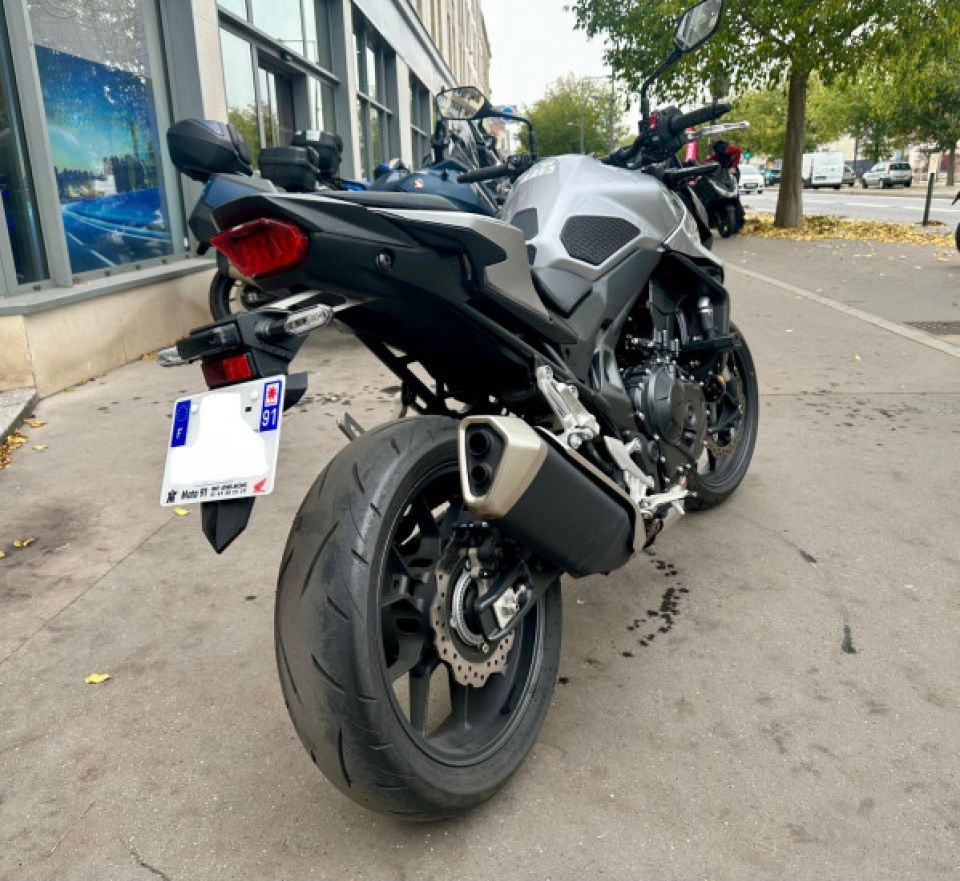 HONDA CB 750 HORNET 4