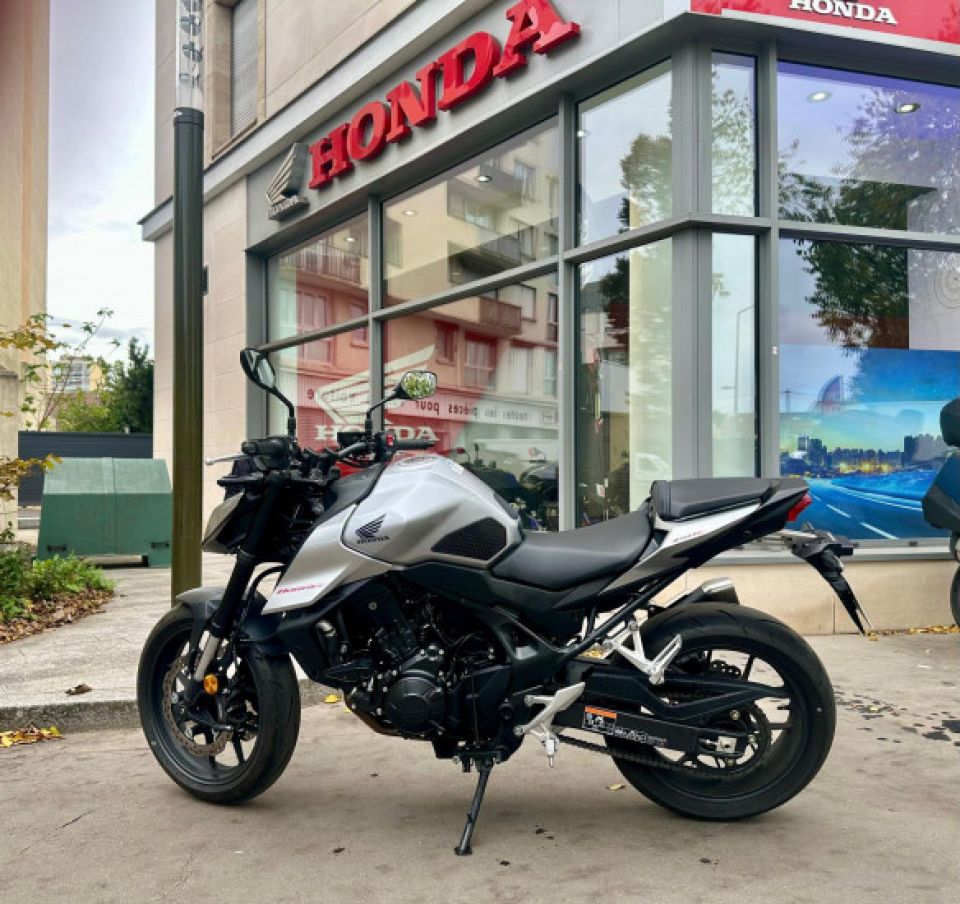 HONDA CB 750 HORNET 4