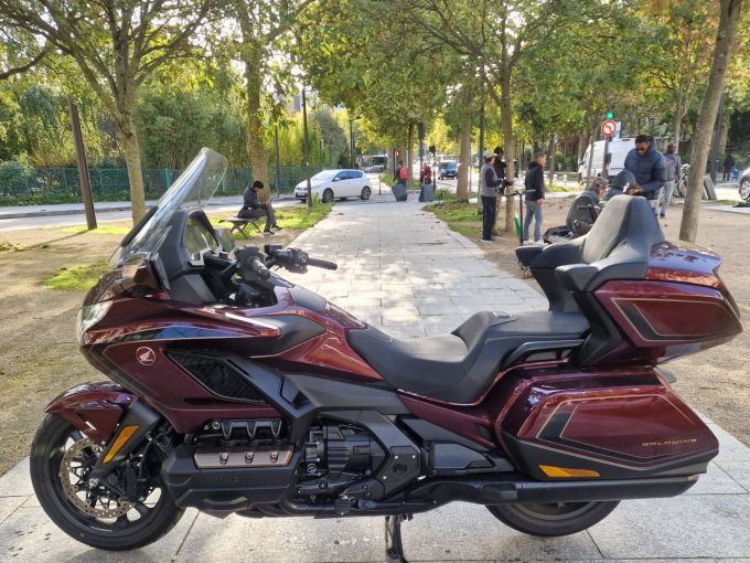HONDA GL 1800 GOLDWING AIR BAG GPS 4