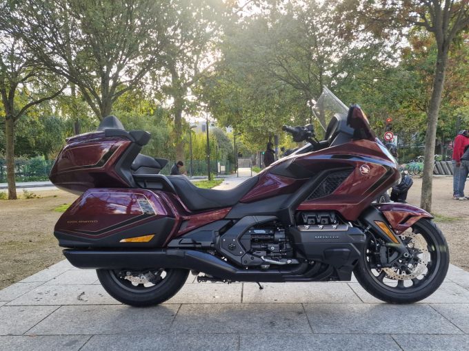 HONDA GL 1800 GOLDWING AIR BAG GPS 4