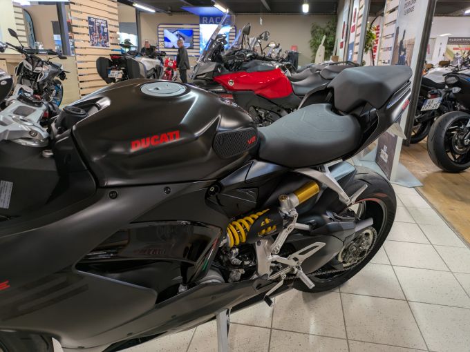 DUCATI PANIGALE V2 4