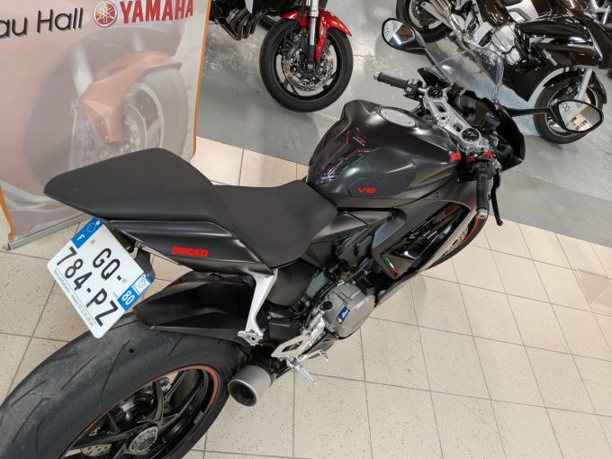 DUCATI PANIGALE V2 4