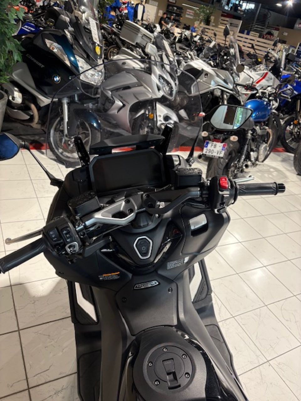YAMAHA XP T-MAX 560 TECH MAX 4