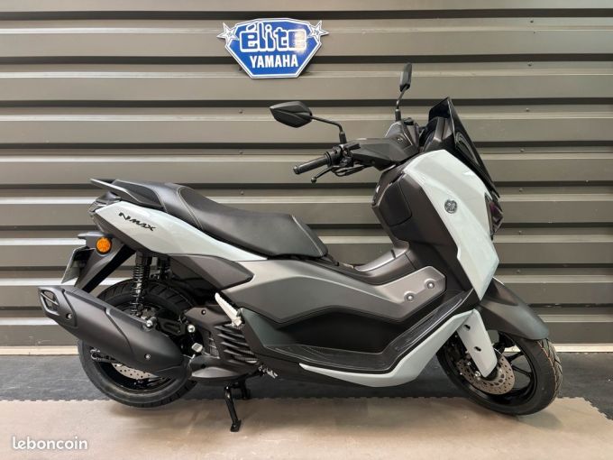 YAMAHA NMAX 125 4