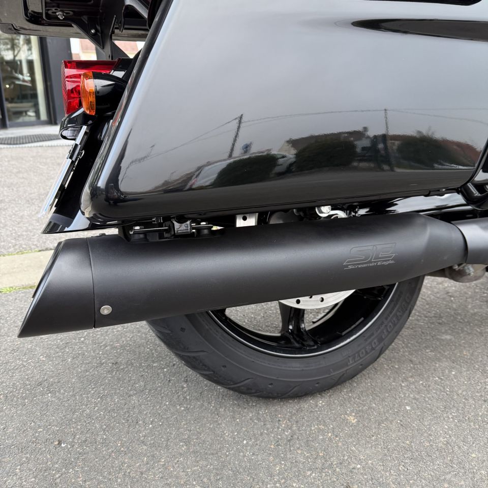 HARLEY-DAVIDSON TOURING ULTRA LIMITED 1868  4