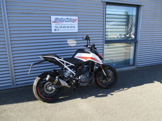 KTM 390 DUKE 4