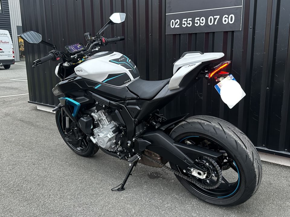 CF MOTO 675NK 4