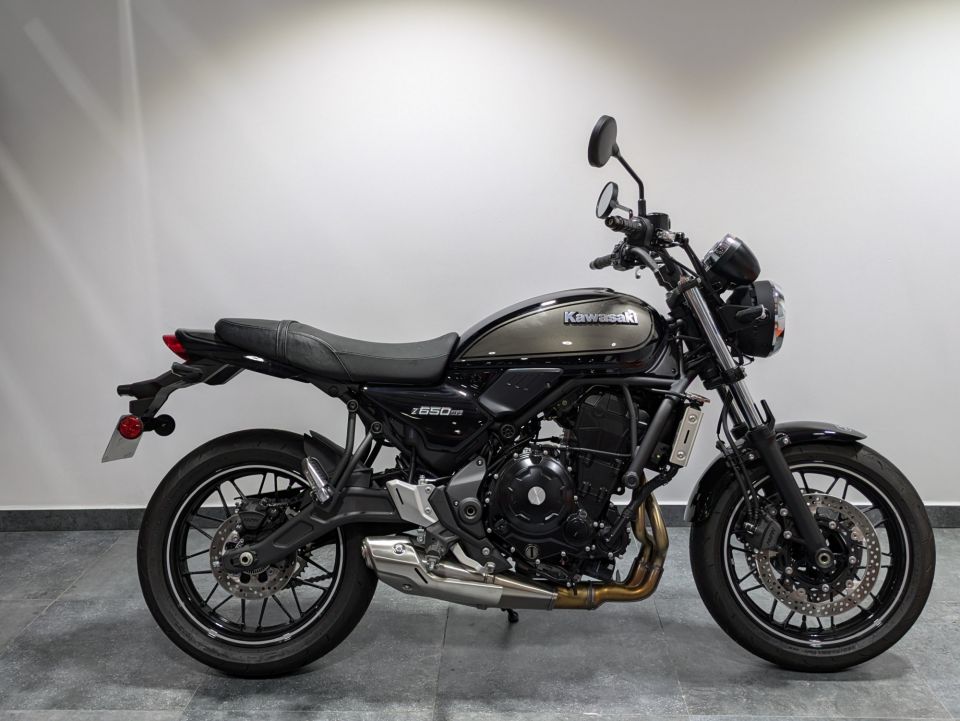 KAWASAKI Z650 RS 4