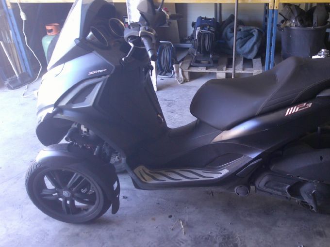 PIAGGIO MP3 300LT YOURBAN 4