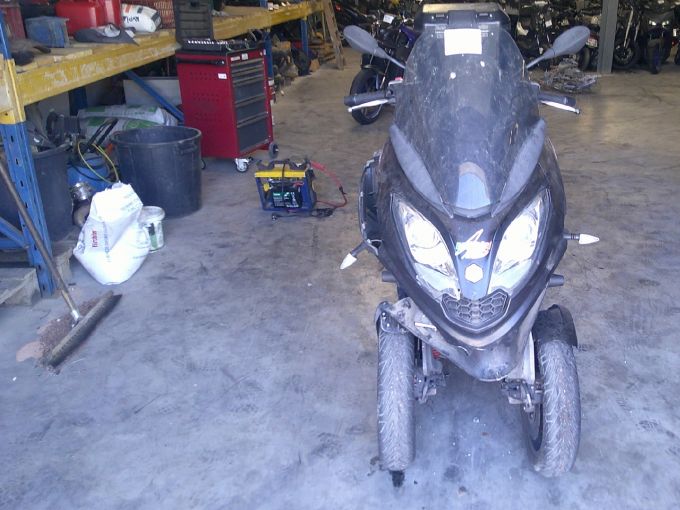 PIAGGIO MP3 300LT YOURBAN 4