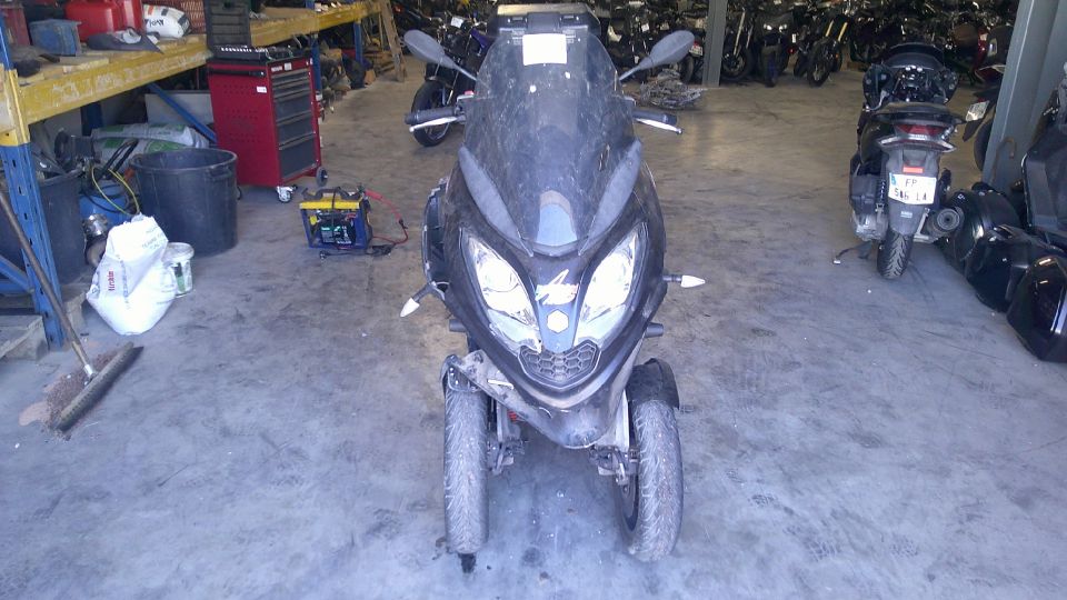 PIAGGIO MP3 300LT YOURBAN 4