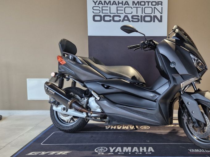 YAMAHA XMAX 125 4