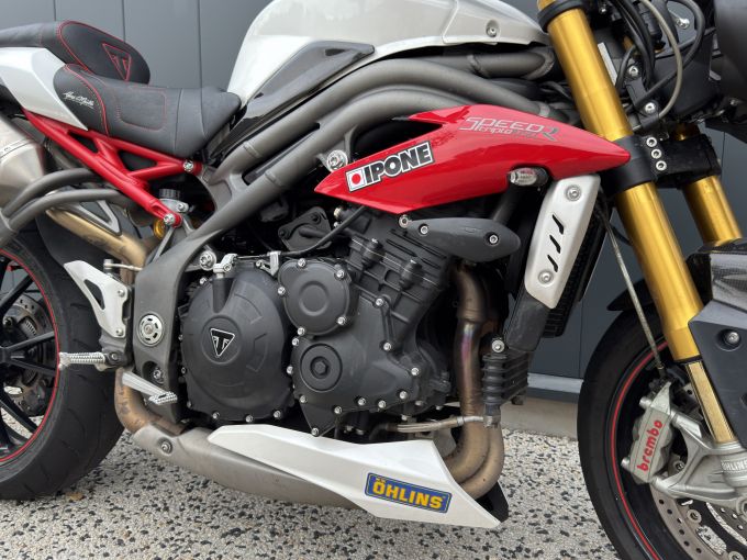 TRIUMPH TRIUMPH 1050 SPEED TRIPLE R 2016 4