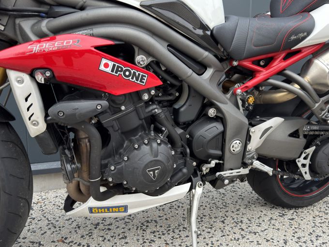 TRIUMPH TRIUMPH 1050 SPEED TRIPLE R 2016 4