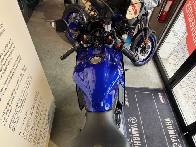 YAMAHA R7 4