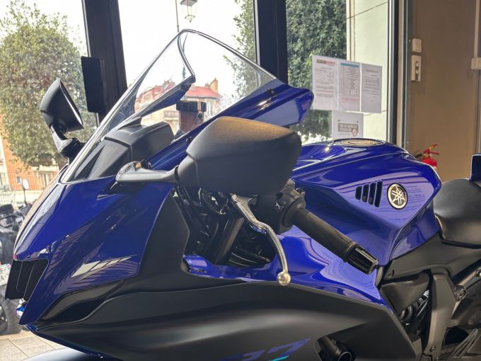 YAMAHA R7 4