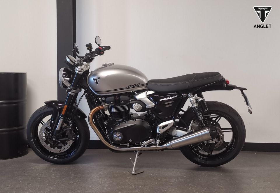 TRIUMPH SPEED TWIN 1200 4