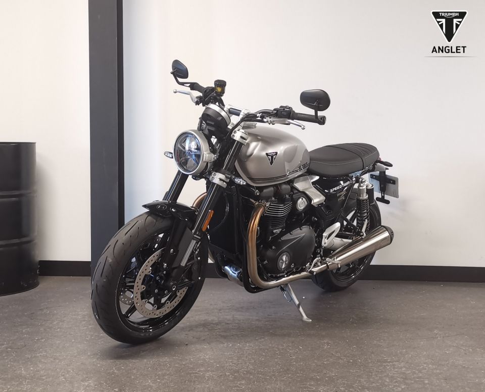 TRIUMPH SPEED TWIN 1200 4