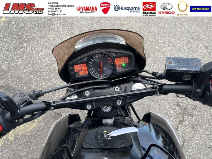 SUZUKI GSR 600 4