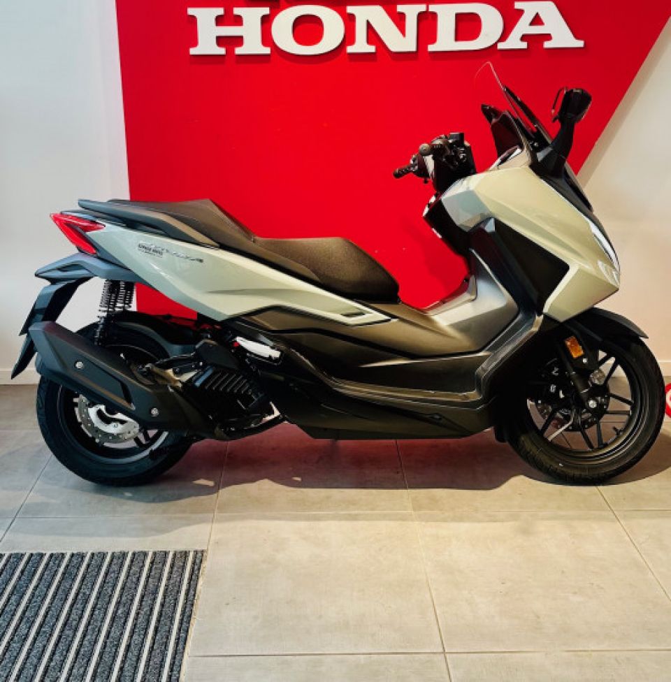 HONDA NSS FORZA 125 4