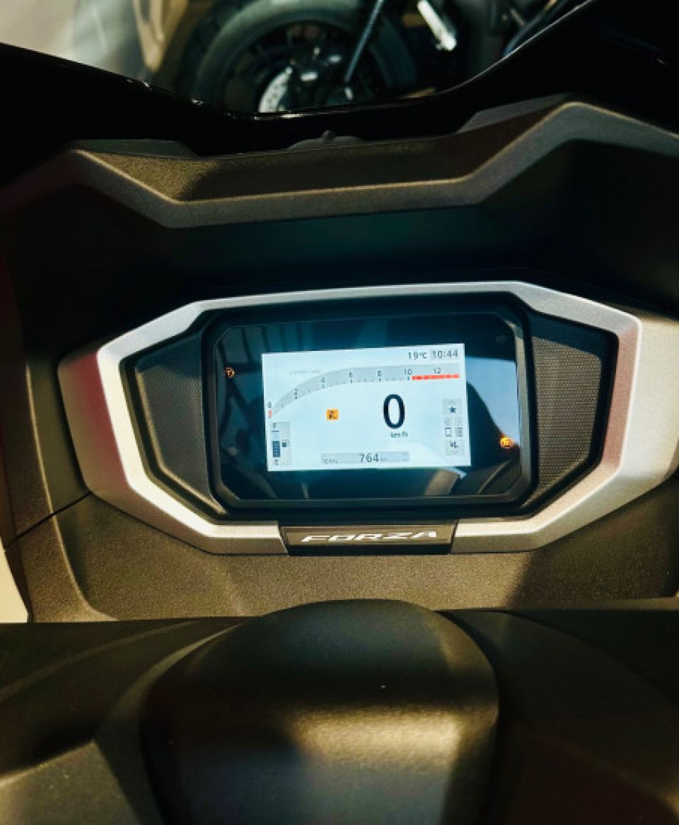 HONDA NSS FORZA 125 4