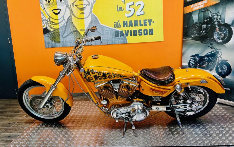 HARLEY-DAVIDSON SPORTSTER 883 4