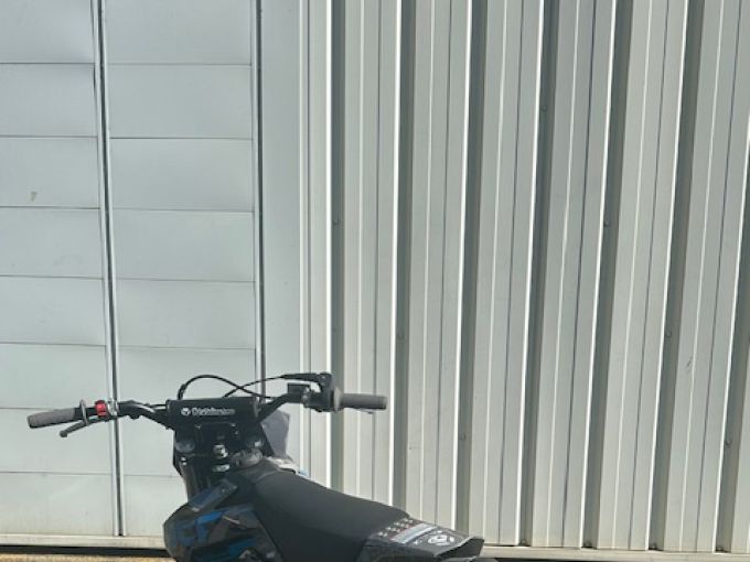 YCF 125 SUPERMOTARD 4
