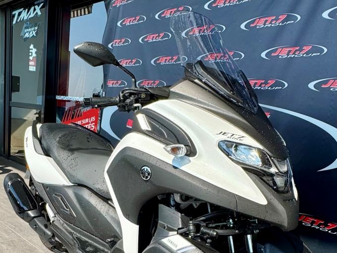 YAMAHA TRICITY 300 4