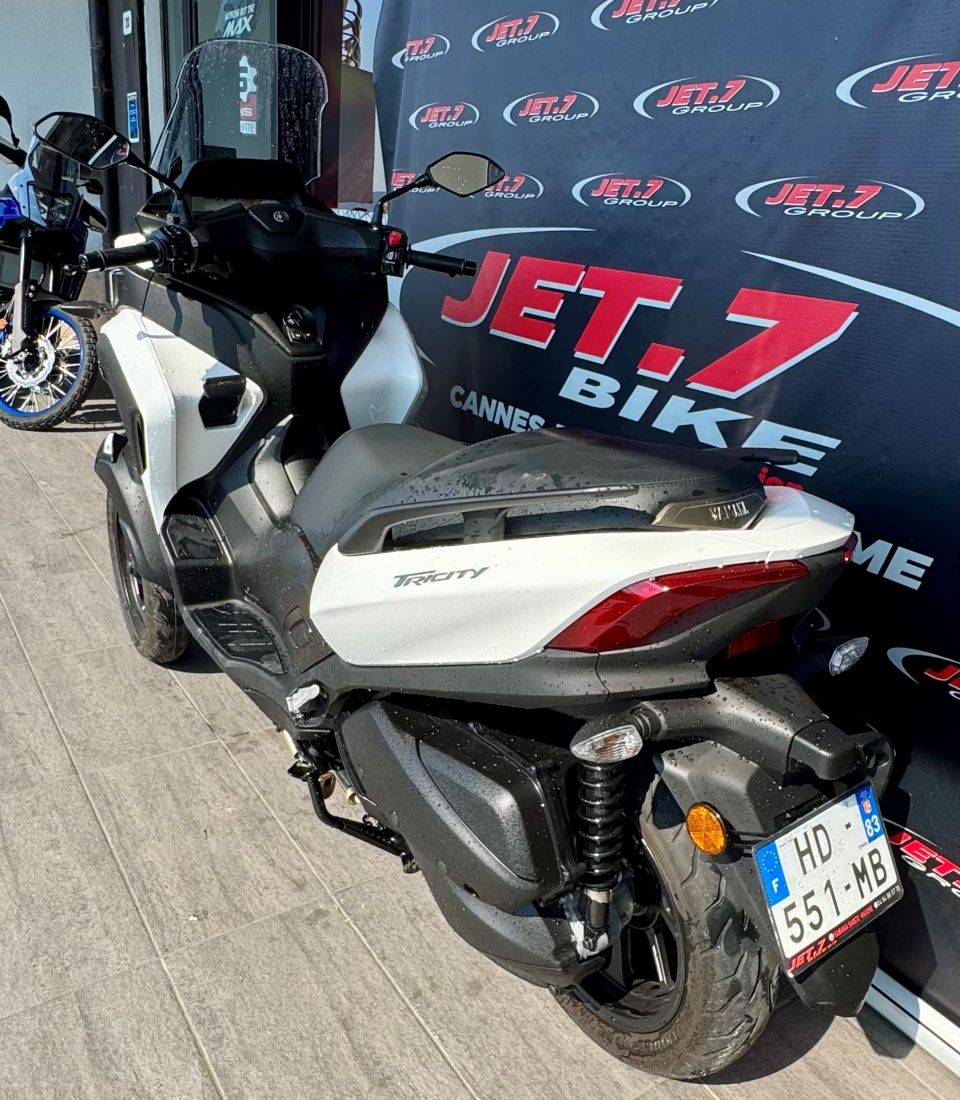 YAMAHA TRICITY 300 4