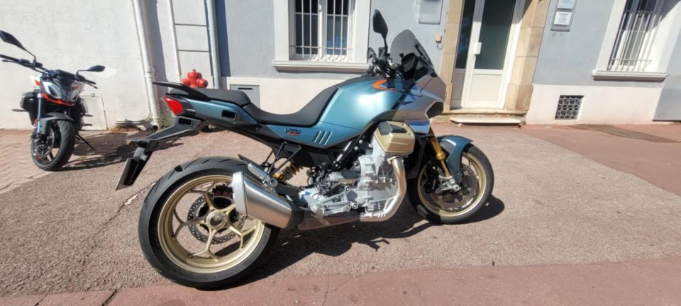 MOTO GUZZI V100  MANDELLO 4