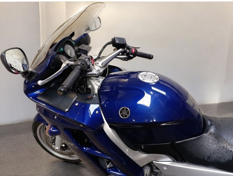 YAMAHA FJR 1300 4
