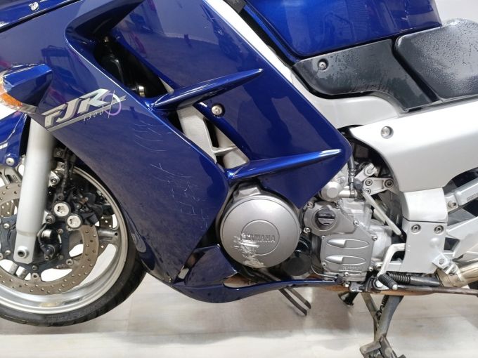 YAMAHA FJR 1300 4