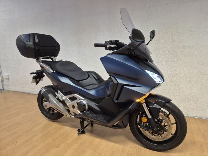 HONDA NSS FORZA 750 4