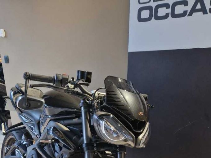 TRIUMPH STREET TRIPLE 765 RS 4