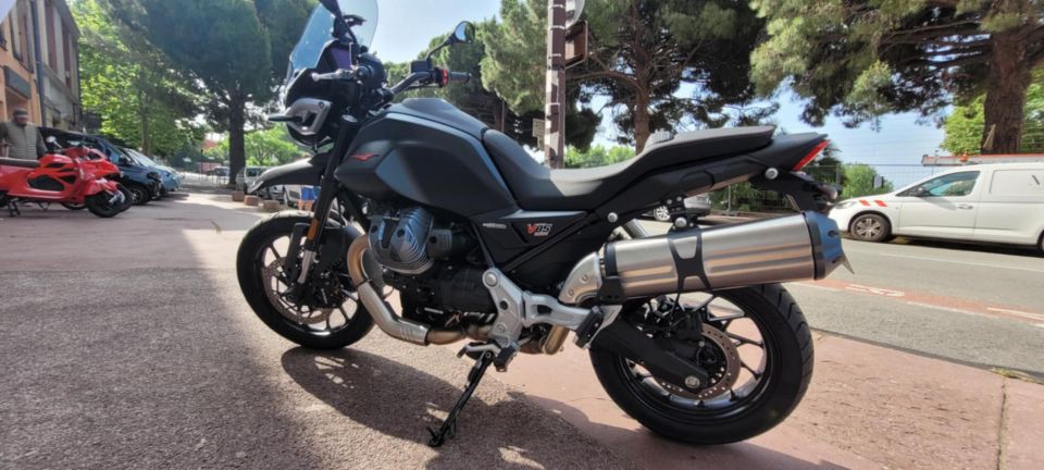 MOTO GUZZI V85 TT 850 4