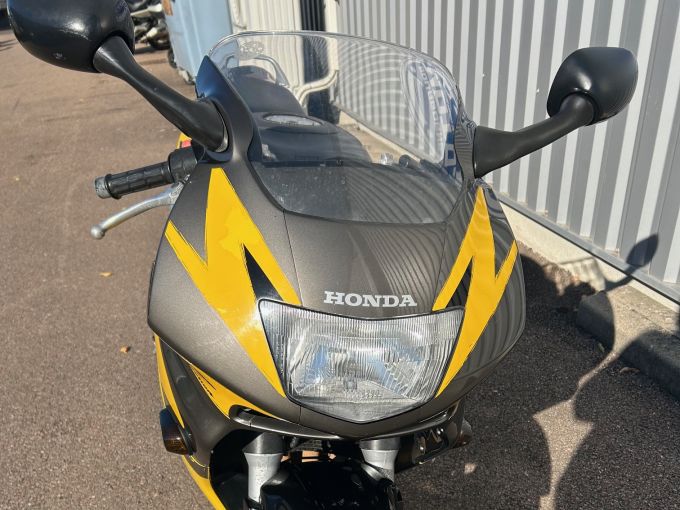 HONDA CBR 600 F 4