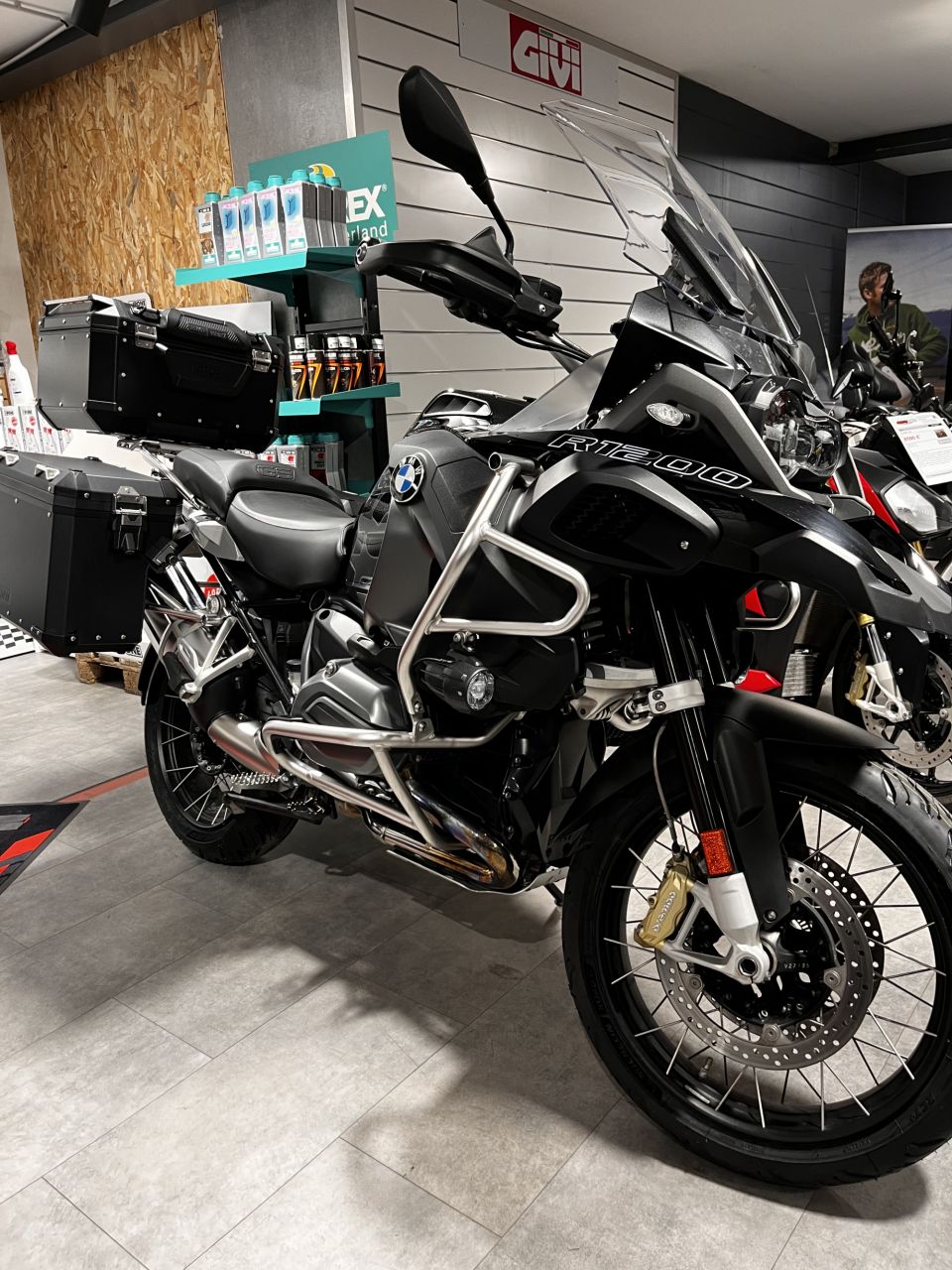 BMW ADVENTURE 1200 4