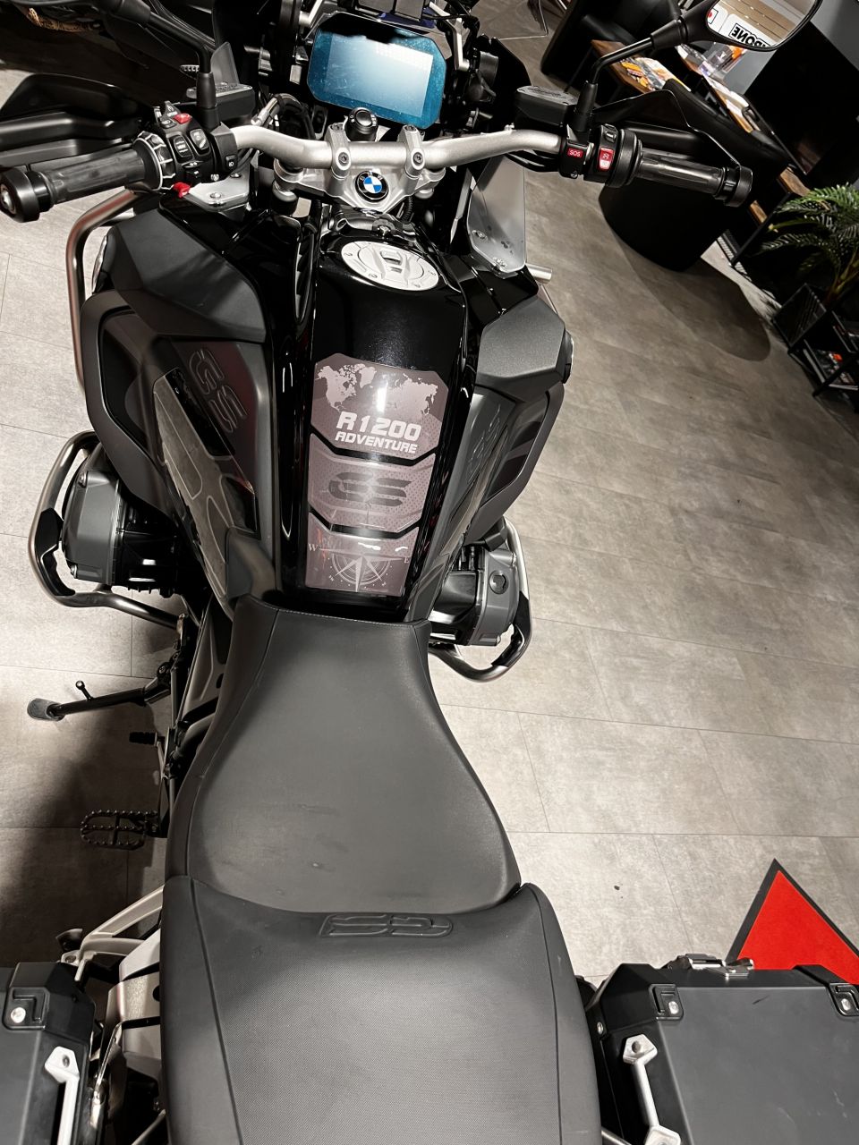 BMW ADVENTURE 1200 4