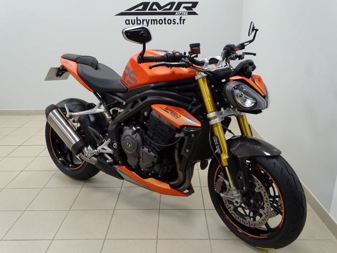 TRIUMPH SPEED TRIPLE 1200 RS 4