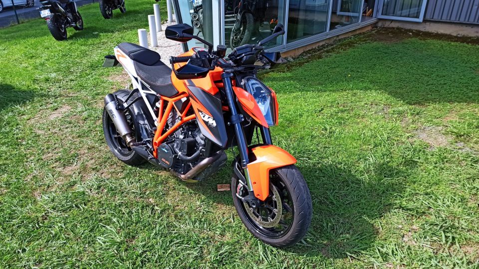 KTM 1290 SUPER DUKE R 4