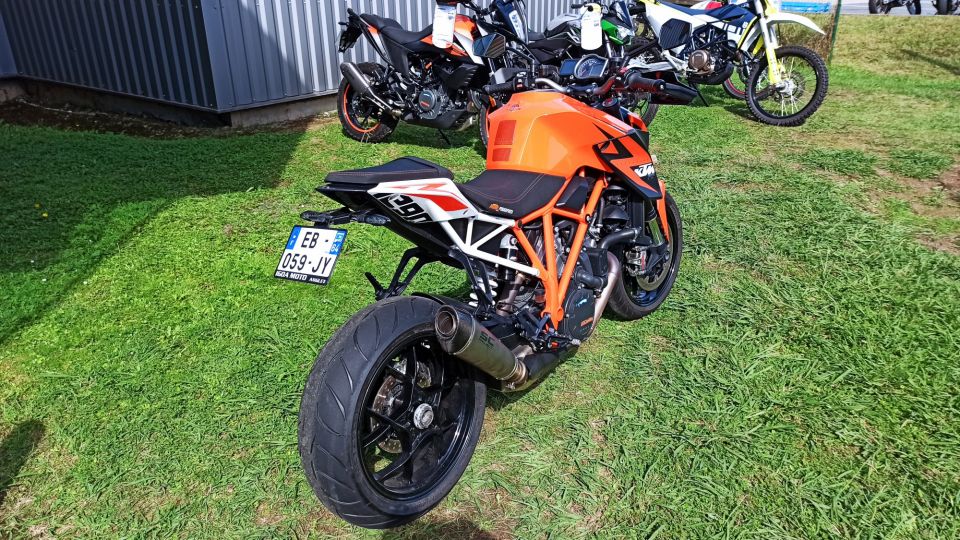 KTM 1290 SUPER DUKE R 4