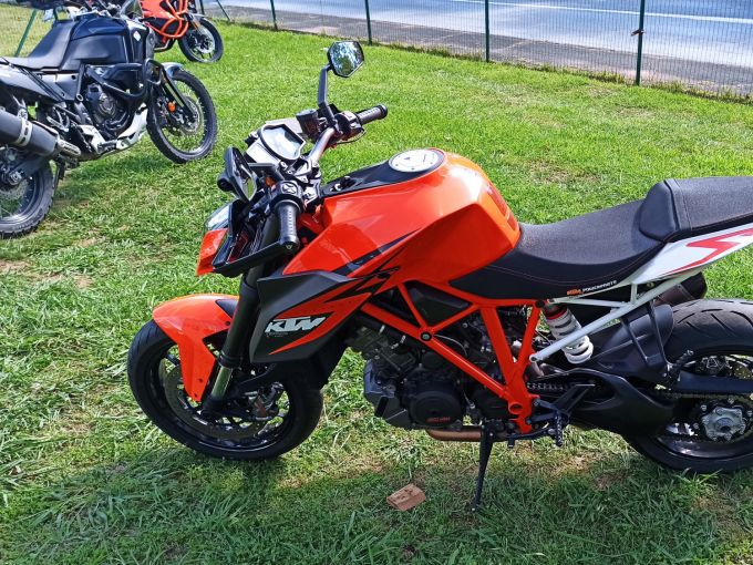 KTM 1290 SUPER DUKE R 4