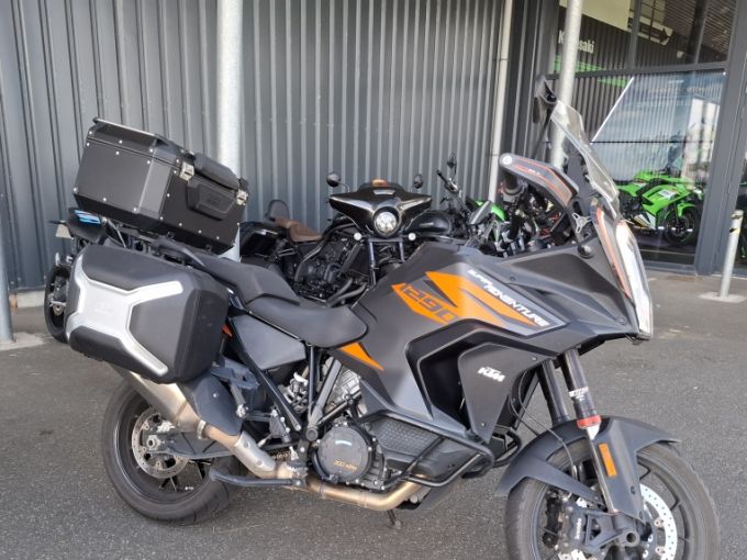 KTM 1290 SUPER ADVENTURE S 4