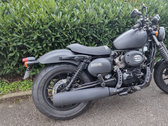 HYOSUNG BOBBER 300 4