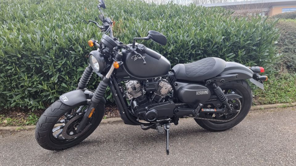 HYOSUNG BOBBER 300 4